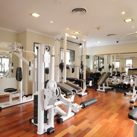 Gimnasio asistido por personal trainner